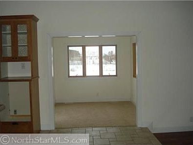 4th image of 22469 University Ave NE