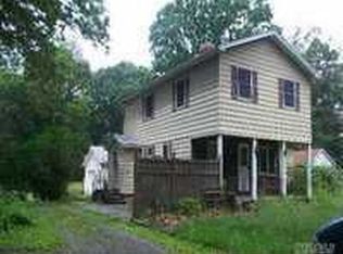 316 Meadow Rd, Kings Park, NY 11754