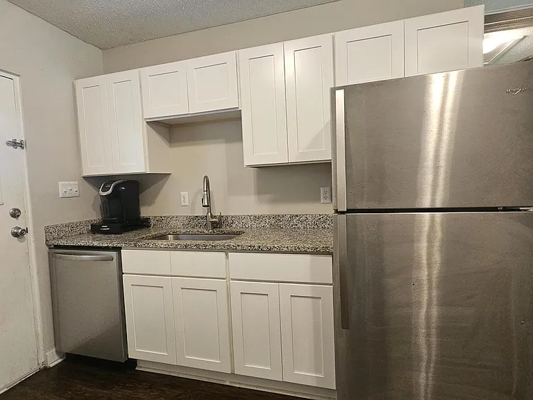 3623 Bowling Dr — Photo 8