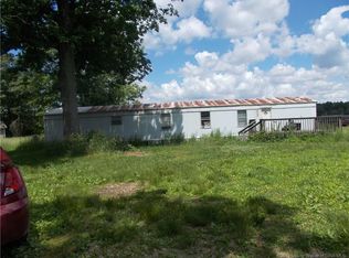 2389 W Rolling Hills Ct, Palmyra, IN 47164