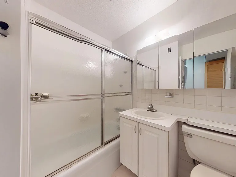 1619 3rd Ave #2B — Photo 12