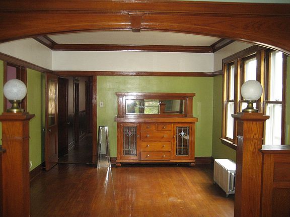 4th image of 1441 S Lombard Ave