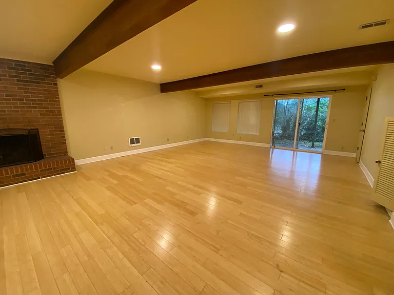 1427 SW 66th Ave — Photo 31