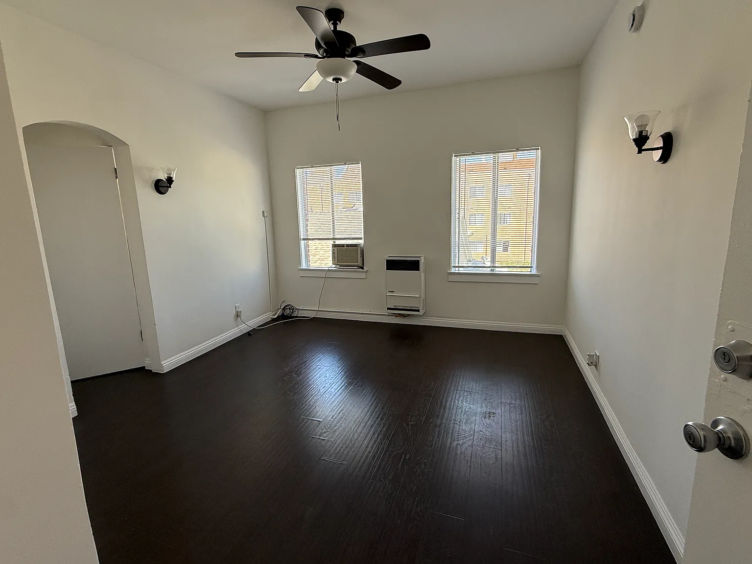Studio, 500 sqft, $1,395 — Photo 1