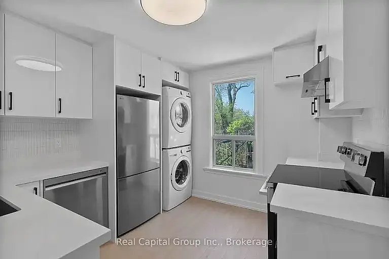 1968 Queen St E #1 — Photo 4