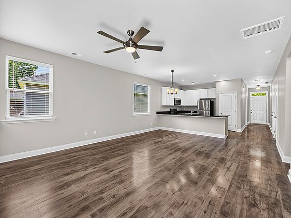 2nd image of 1184 Warrens Way