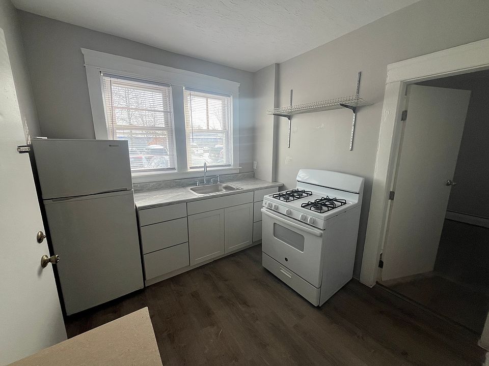 1st image of 266 Adelaide Ave APT 3