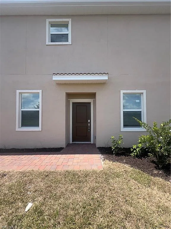 3 bed, 2.5 bath, 1871 sqft, $2,150 — Photo 3
