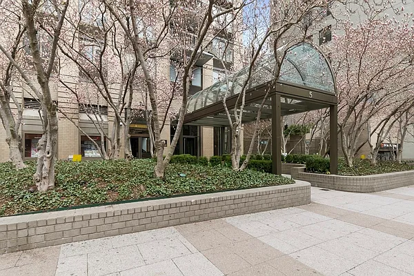 Rented by Corcoran | media 21