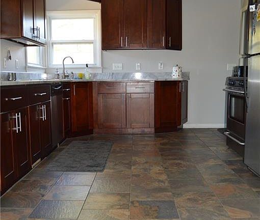 3rd image of 12730 Patricia Dr