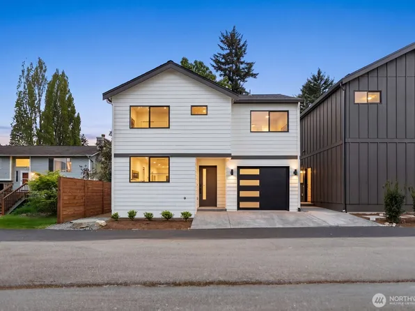 9026 Corliss Avenue N, Seattle, WA 98103