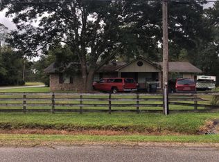 9120 Franklin Creek Rd, Moss Point, MS 39562