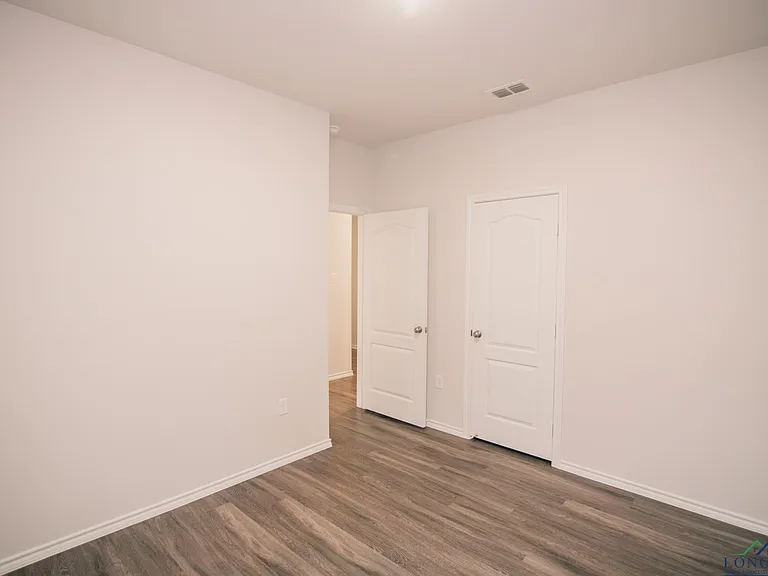 1123 Mission Creek Dr — Photo 9