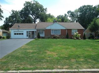 10 E Hazelcroft Ave, New Castle, PA 16105