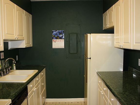 5th image of 631 Tarpon Ave APT 6408