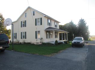 50 N Kinzer Rd, Kinzers, PA 17535