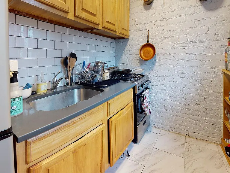 81 2nd Ave #3 — Photo 5