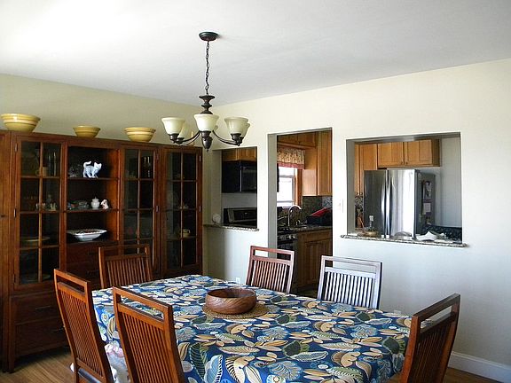 3rd image of 132 Beach 130 St