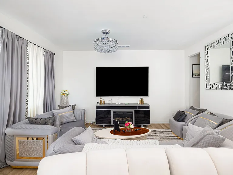 5355 Seacliff Pl #55 — Photo 7