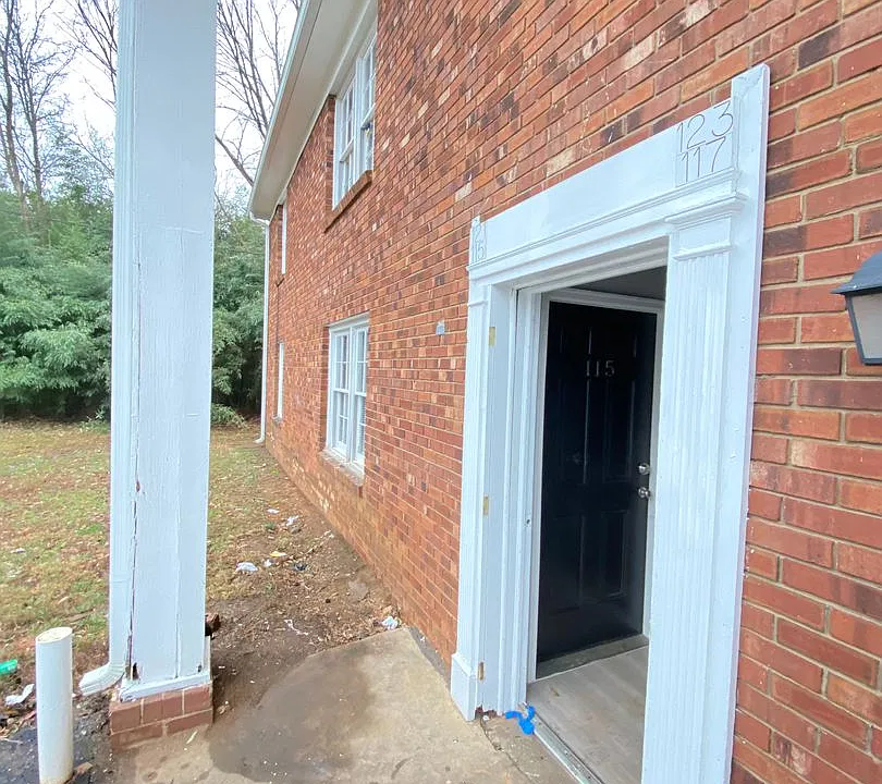 115 Briarcliff Dr