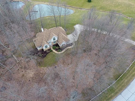 2nd image of 2260 Thoroughbred Dr