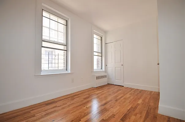 Rented by CITY SKYLINE REALTY INC | media 21