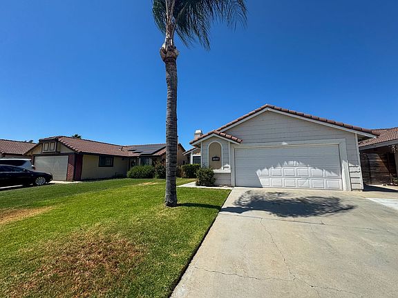 2nd image of 29694 Saint Andrews Ct