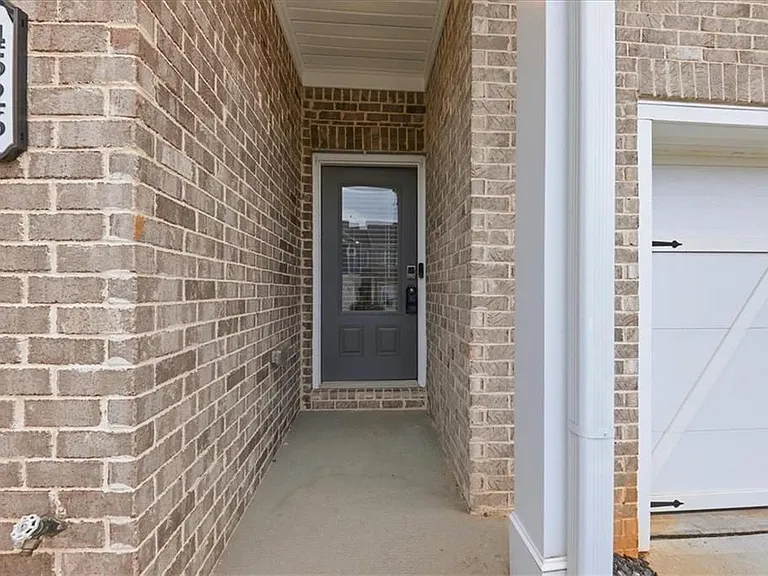 4526 Fillmore Trl — Photo 2