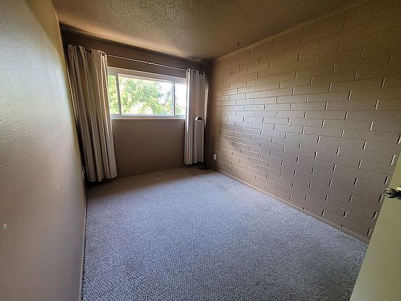 3rd image of 808 N 82nd St Unit F-3
