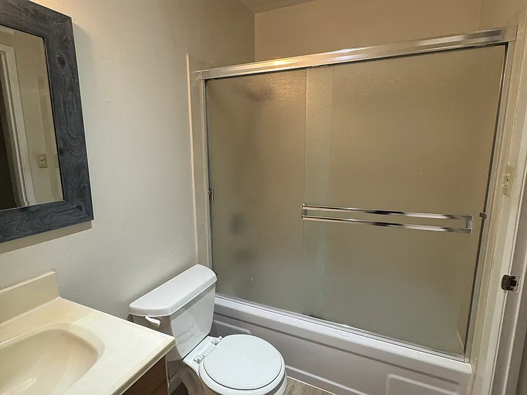 401 Stannage Ave #18 — Photo 6