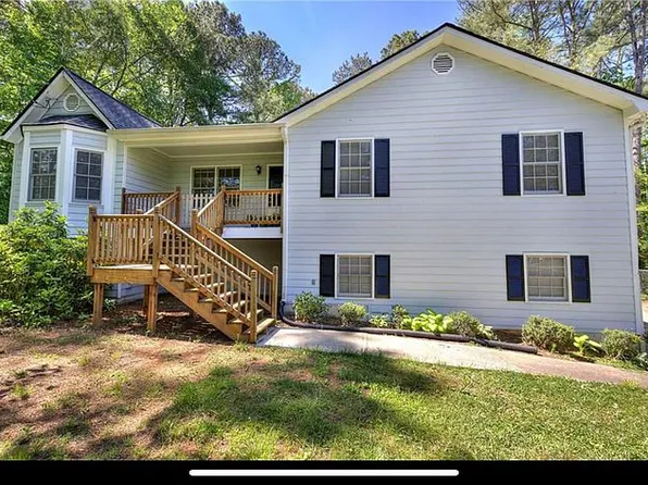 41 Hickory Bluff Ct, Acworth, GA 30101