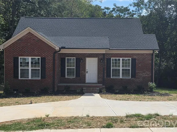 103 Saint Michael Ave, Great Falls, SC 29055