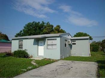 1st image of 1429 NW 24th Ave