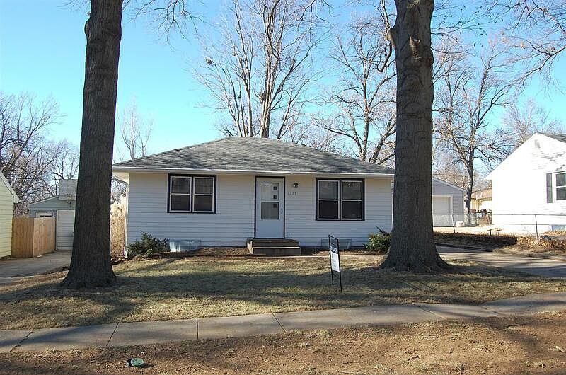 1st image of 2227 S 58th St