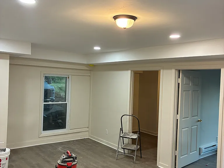 122 Ivydale Rd #B — Photo 1