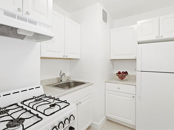 3rd image of 60 9th Ave APT 342