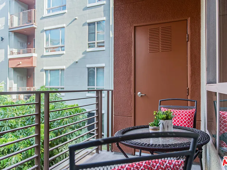 100 S Alameda St #267 — Photo 15