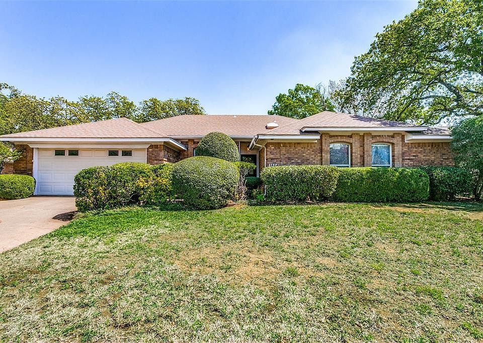 1st image of 3804 Ashford Dr