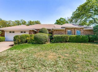 3804 Ashford Dr, Bedford, TX 76021