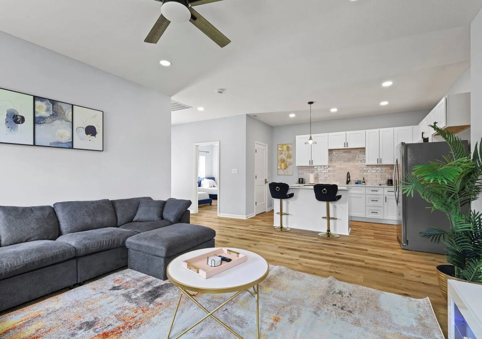 Modern 4BR | Chef's Kitchen + Soaking Tub Indy — Photo 1