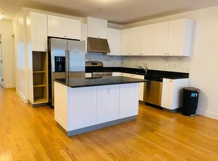 3-26 Soundview Ln, College Pt, NY 11356