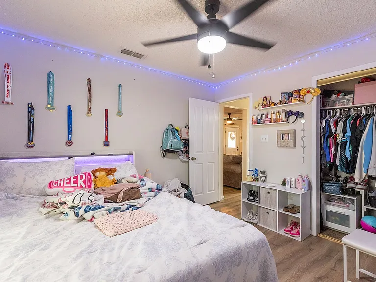 3818 Wake Forest Ln — Photo 13