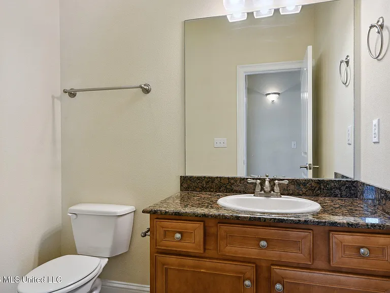 6147 Firestone St #D-1 — Photo 24