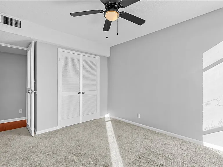 1101 N Elm St #806 — Photo 9