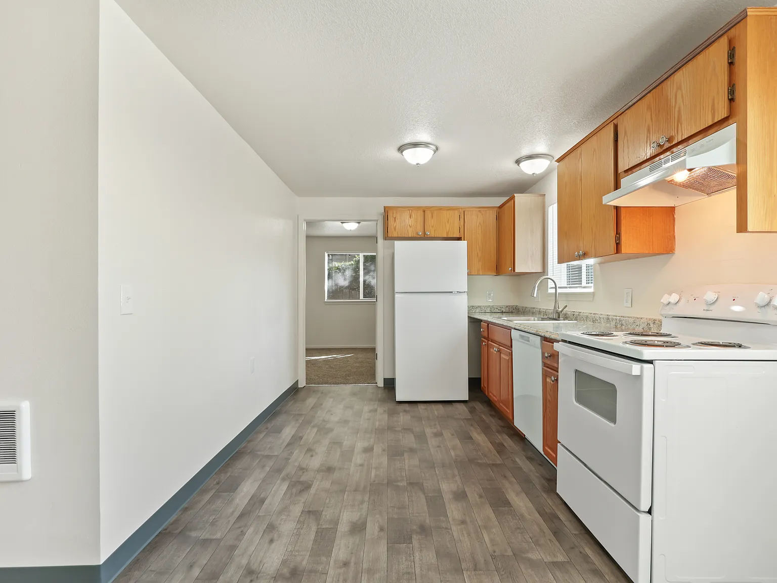 1 bed, 600 sqft, $1,050 — Photo 4