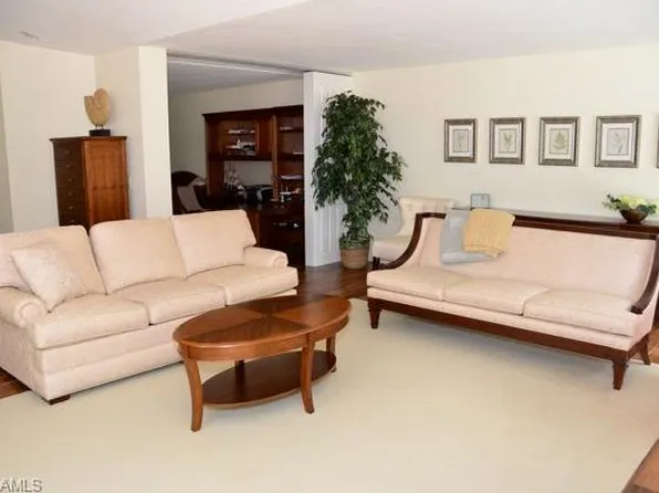 7017 Rue De Marquis, Naples, FL 34108