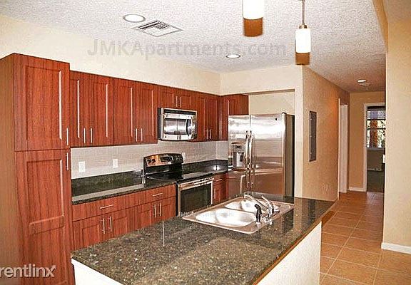 3rd image of 1880 Palm Beach Lakes Blvd