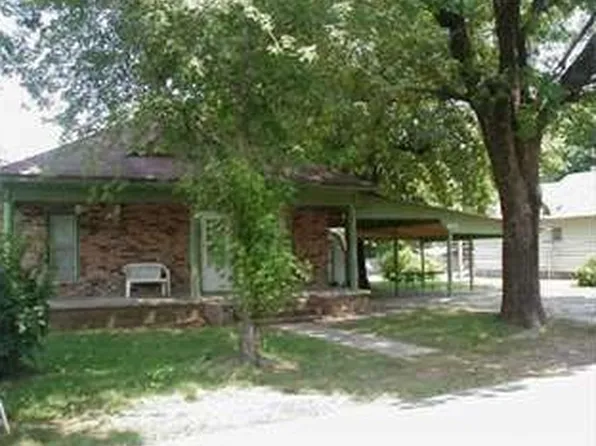 410 N Vine St, Charleston, AR 72933