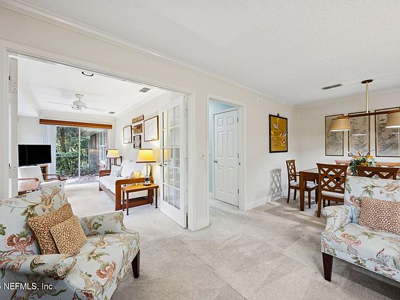 5th image of 4512 MIDDLETON PARK Circle W