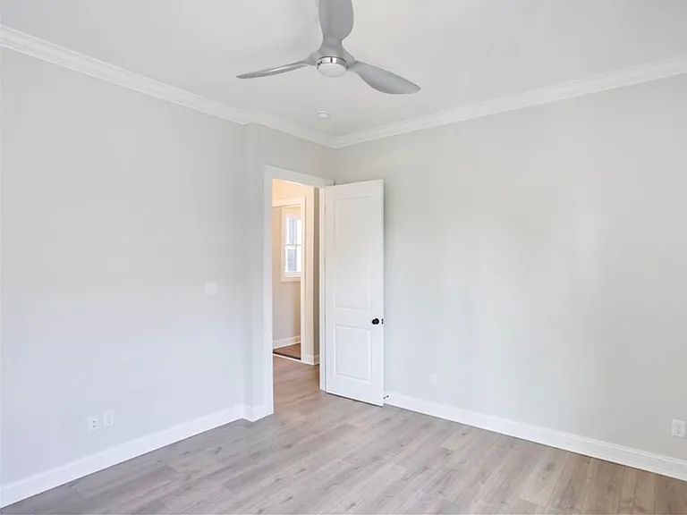 1718 Barnard St #1718 — Photo 27